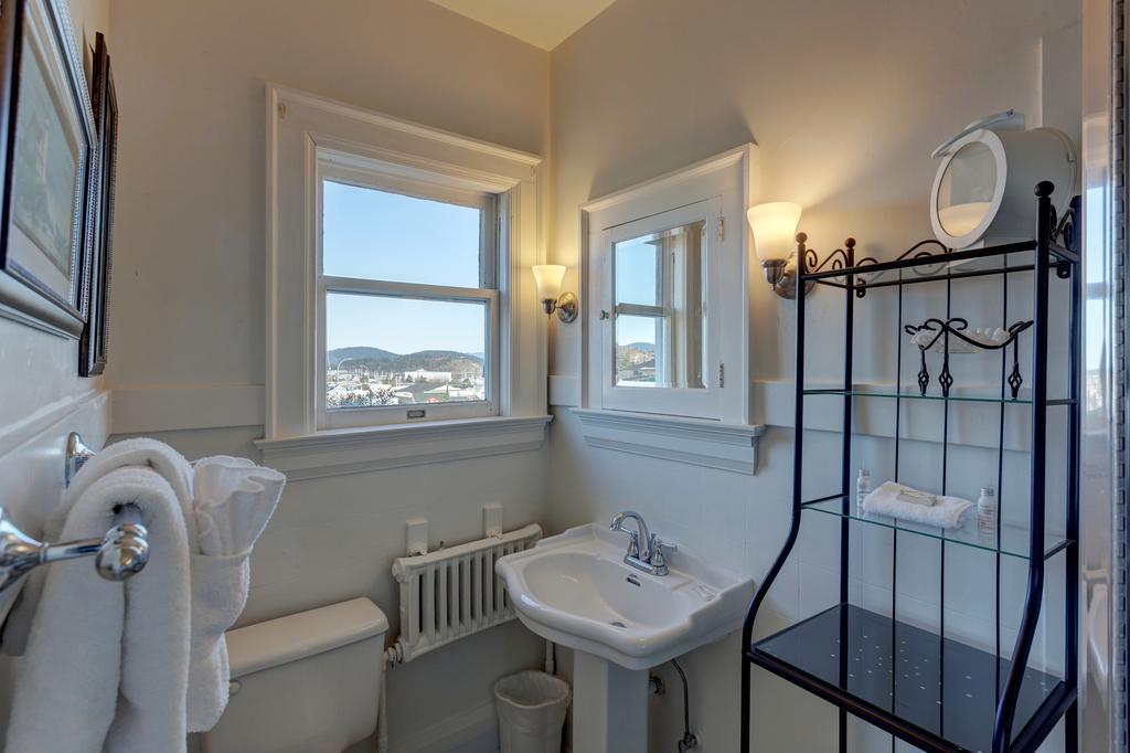 Nantucket Inn - Анакортс Экстерьер фото